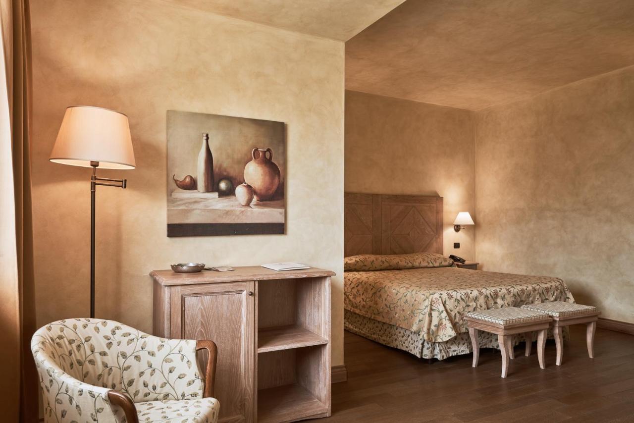 Borgo Lanciano Otel Castelraimondo Dış mekan fotoğraf