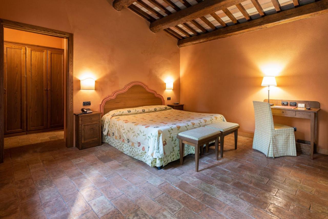 Borgo Lanciano Otel Castelraimondo Dış mekan fotoğraf