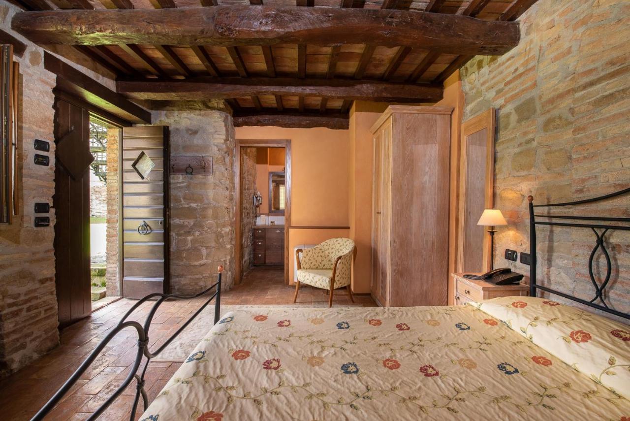 Borgo Lanciano Otel Castelraimondo Dış mekan fotoğraf
