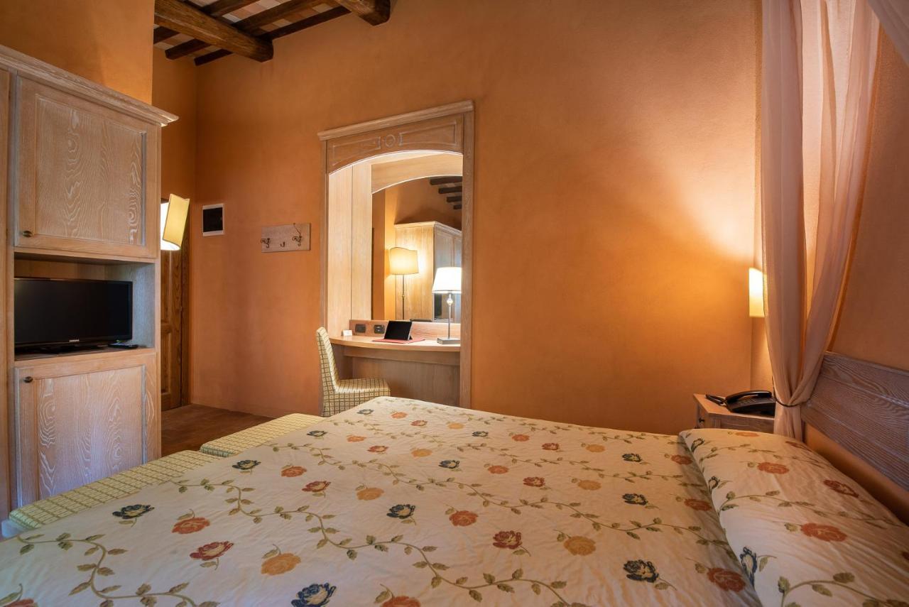 Borgo Lanciano Otel Castelraimondo Dış mekan fotoğraf