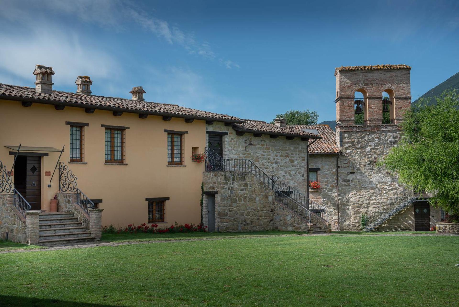 Borgo Lanciano Otel Castelraimondo Dış mekan fotoğraf