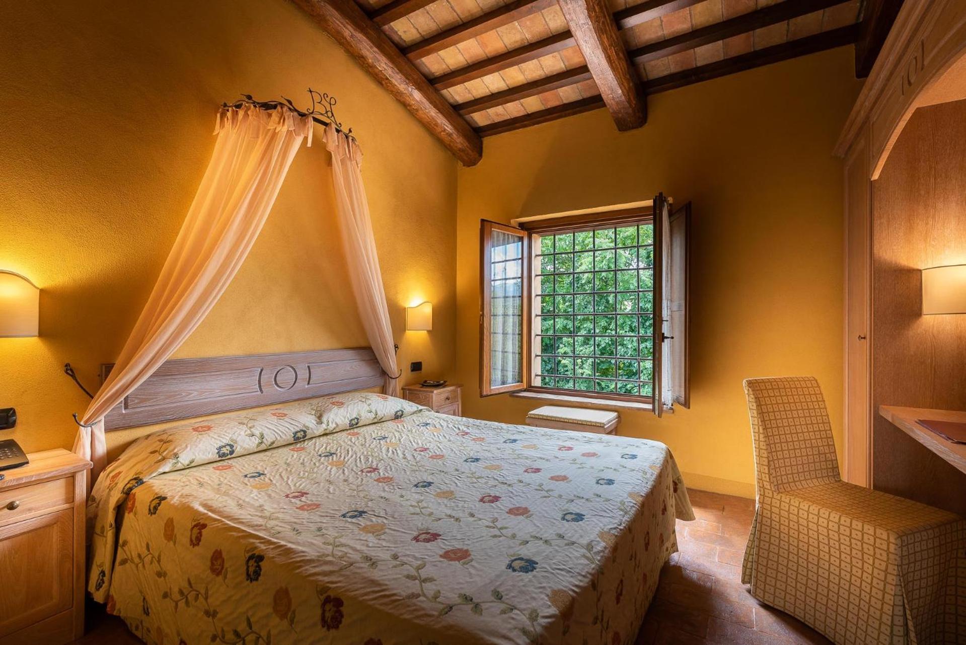 Borgo Lanciano Otel Castelraimondo Dış mekan fotoğraf