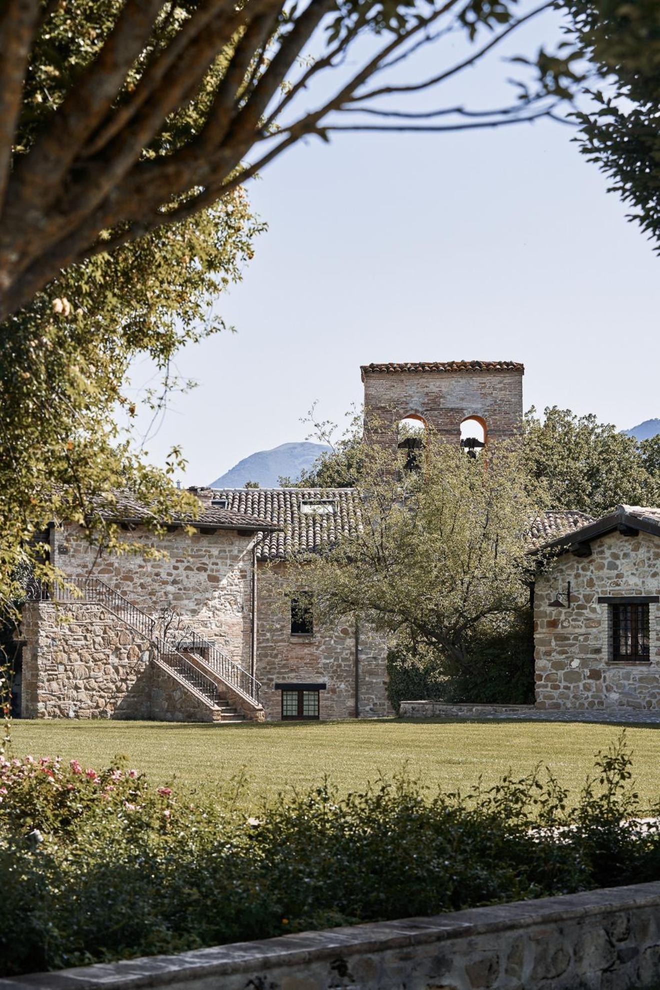 Borgo Lanciano Otel Castelraimondo Dış mekan fotoğraf