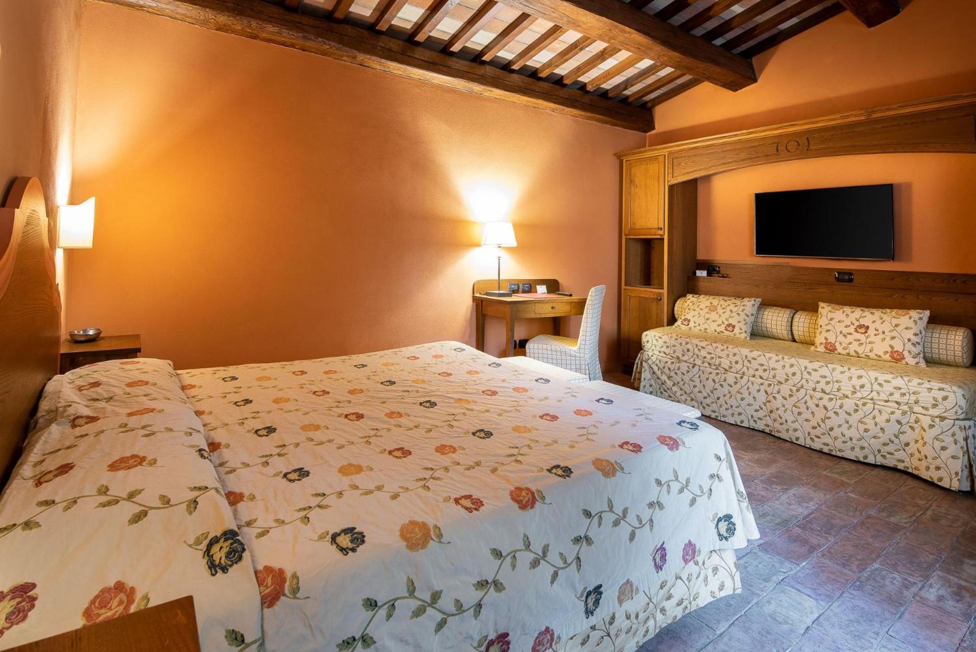Borgo Lanciano Otel Castelraimondo Dış mekan fotoğraf