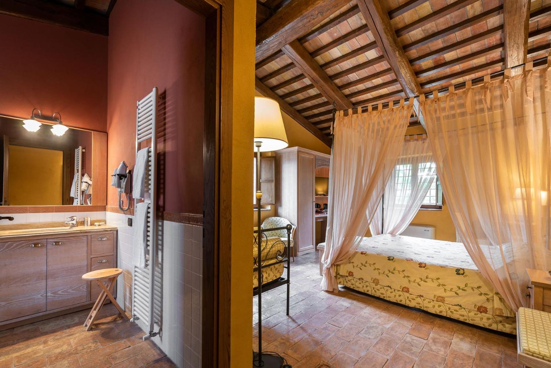 Borgo Lanciano Otel Castelraimondo Dış mekan fotoğraf