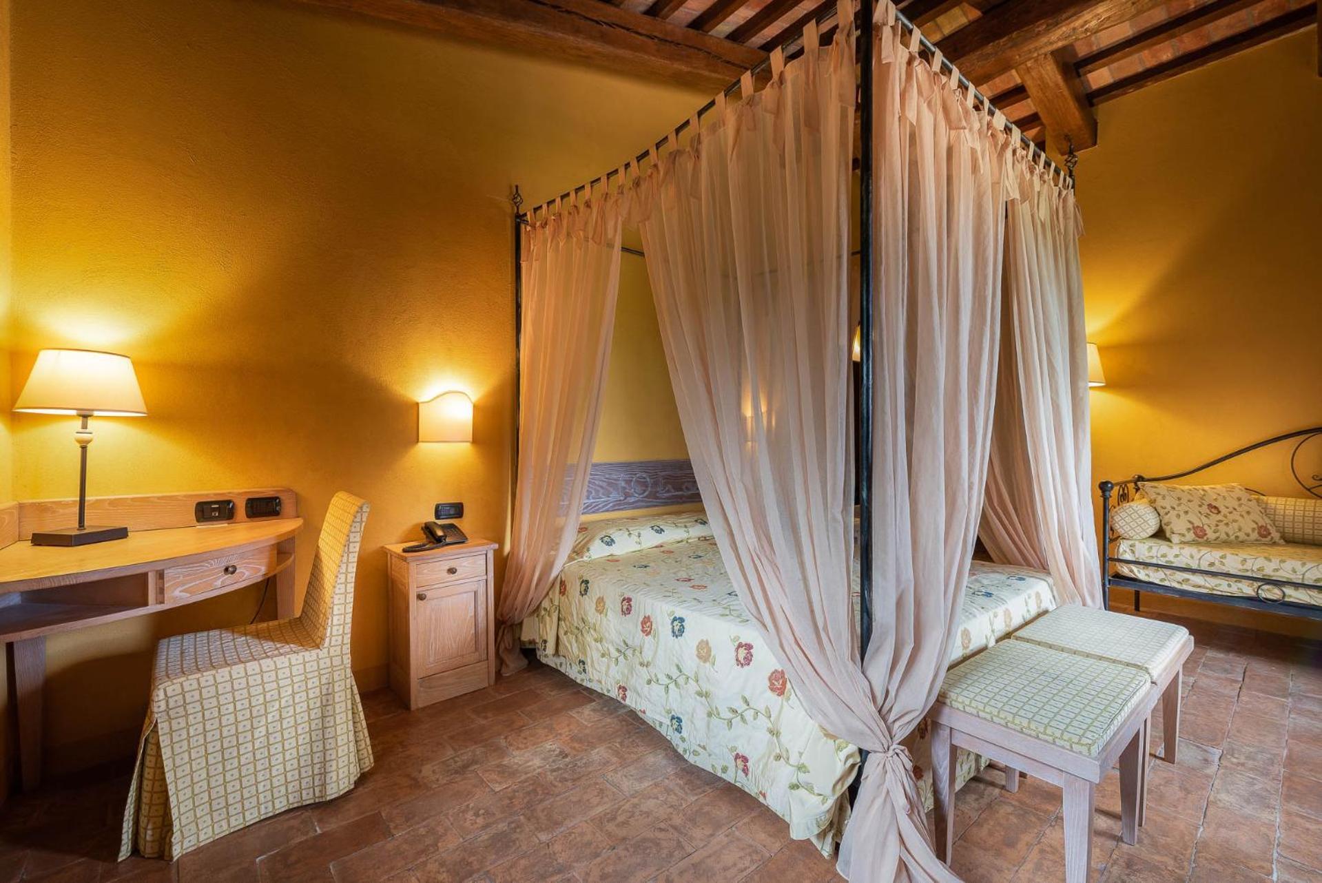 Borgo Lanciano Otel Castelraimondo Dış mekan fotoğraf